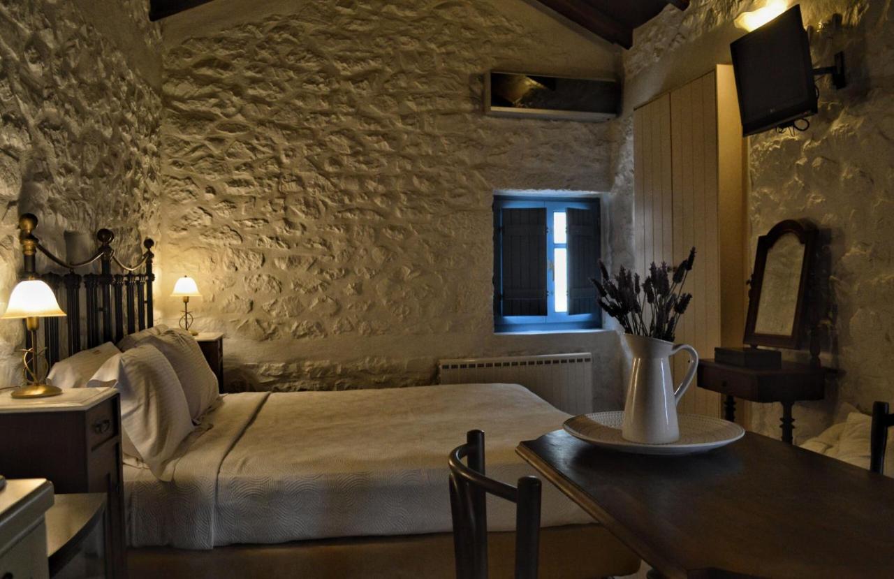 Lithos Stone Suites 에리아폴리스 외부 사진