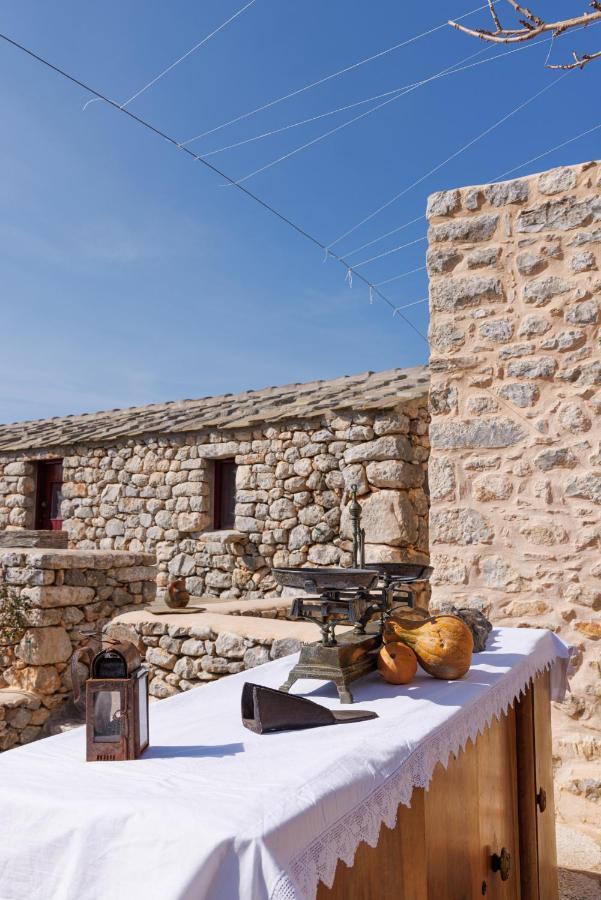 Lithos Stone Suites 에리아폴리스 외부 사진