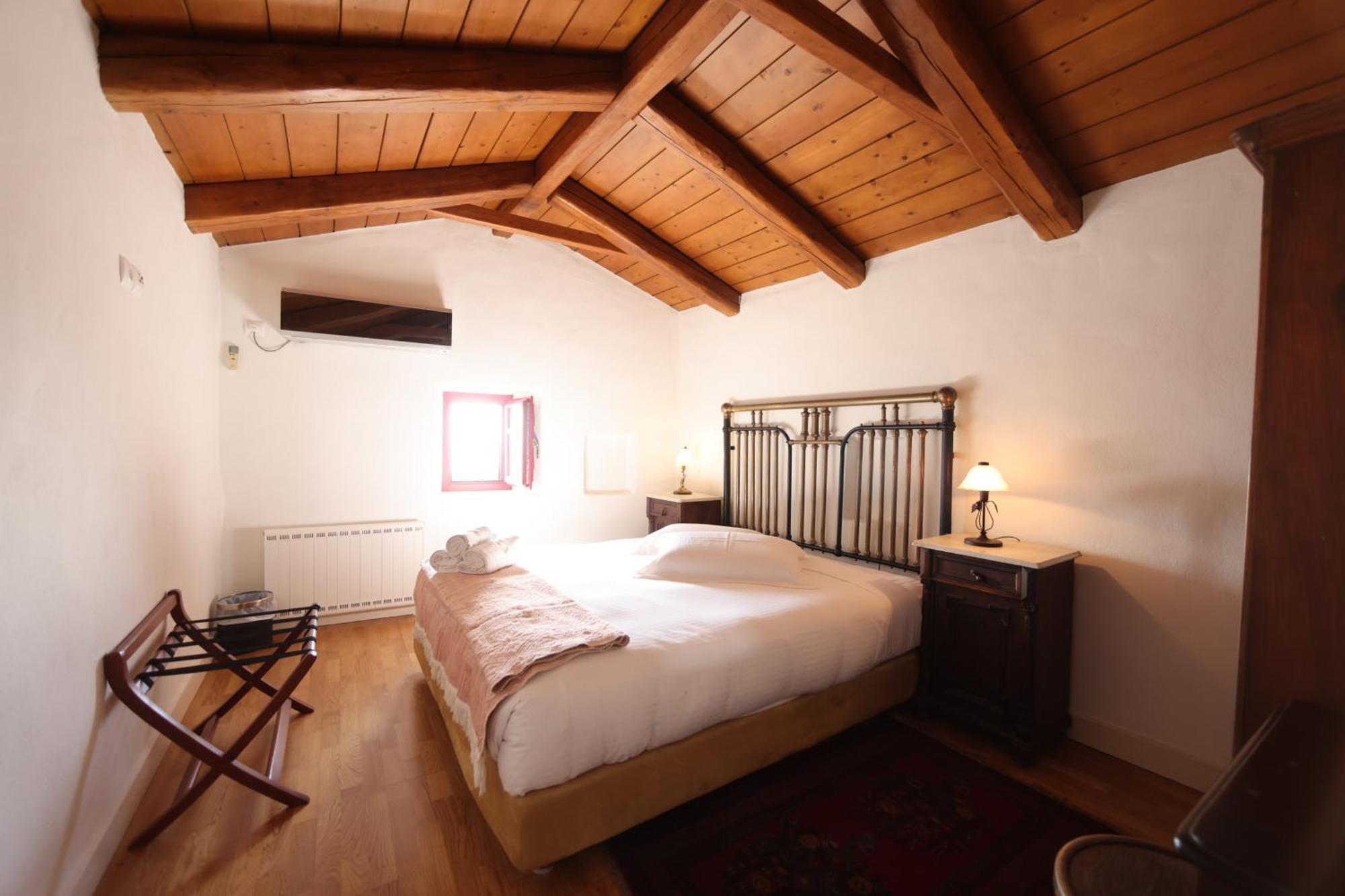 Lithos Stone Suites 에리아폴리스 객실 사진