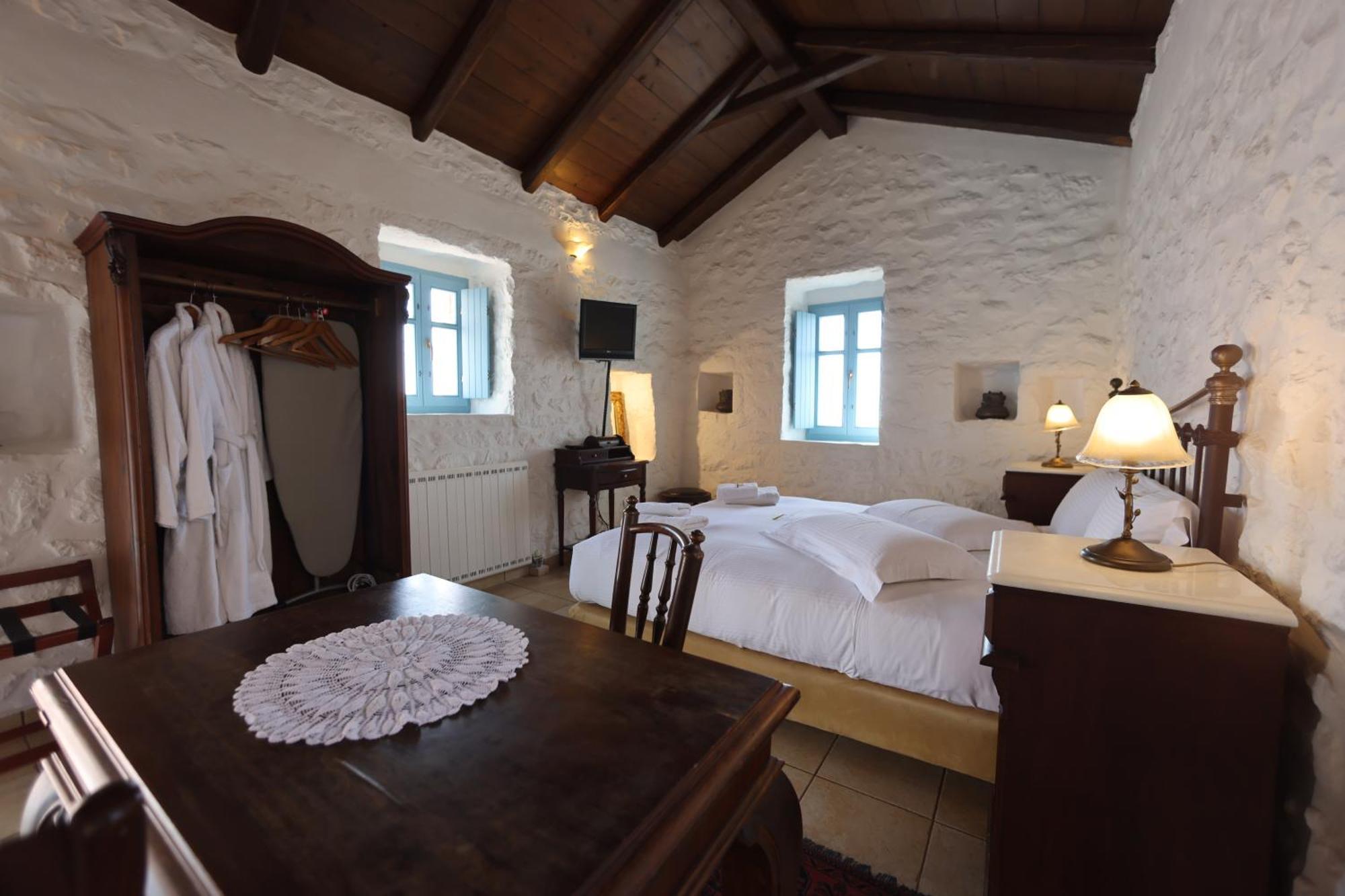 Lithos Stone Suites 에리아폴리스 객실 사진